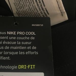 Nike pro capri tights